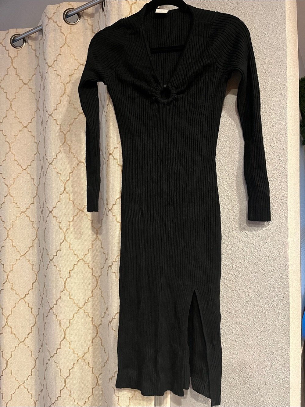 Abercrombie & Fitch Black Ribbed Long-Sleeve Midi Dress with Front Slit